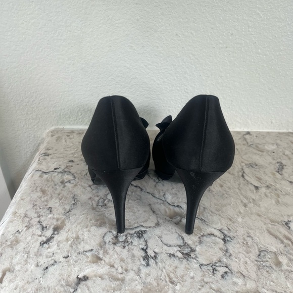 Nina Black High Heel Pumps with Decorative Toe - Picture 4 of 9